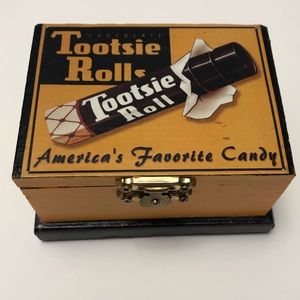 Vintage style tootsie roll multipurpose wood box